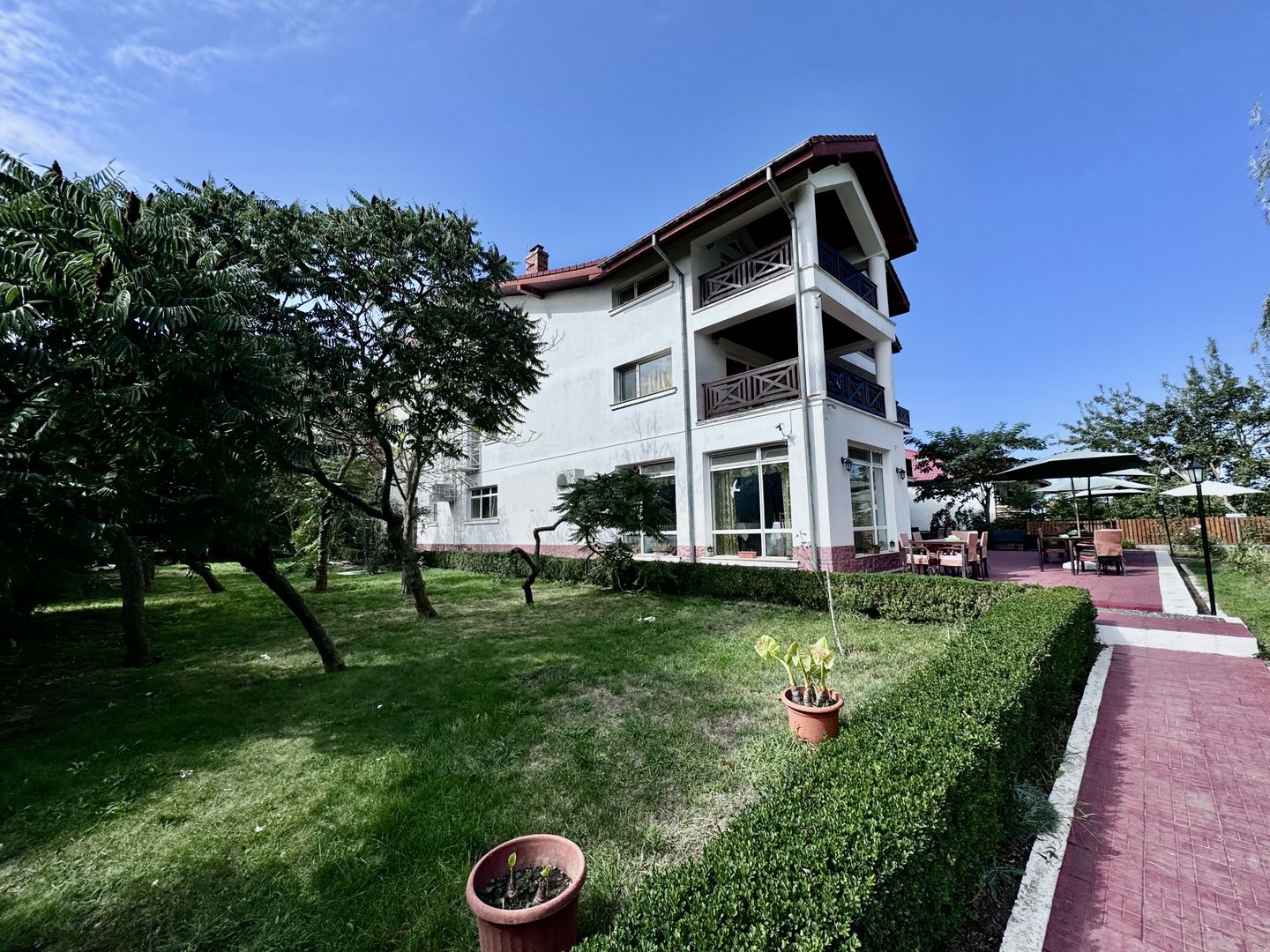 Hotel 20 camere Delta Dunarii 50 m deschidere teren 6000 mp acces auto - Poză 5