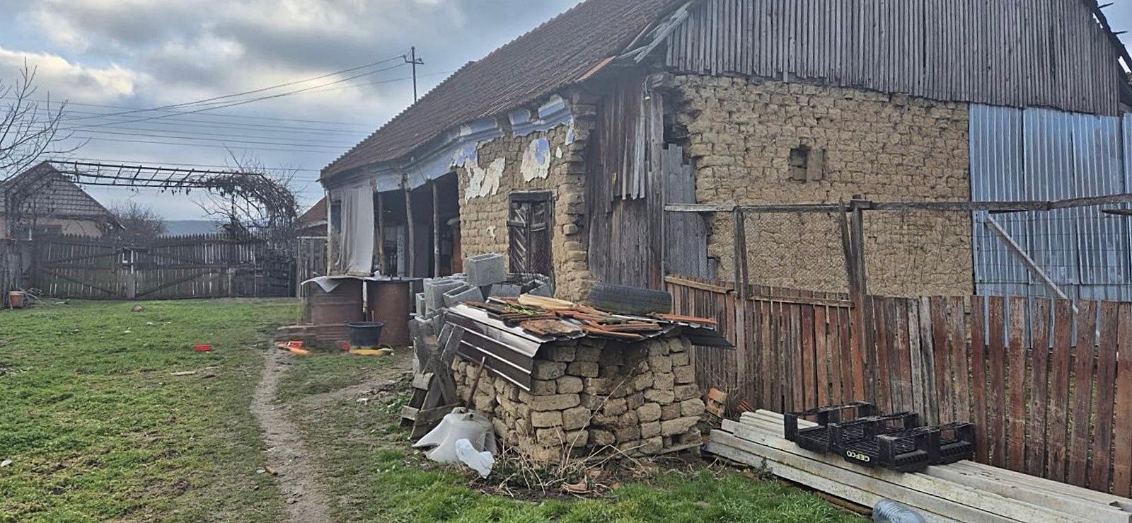 Casa cu teren 4000 mp in Bogei, Bihor - Poză 9