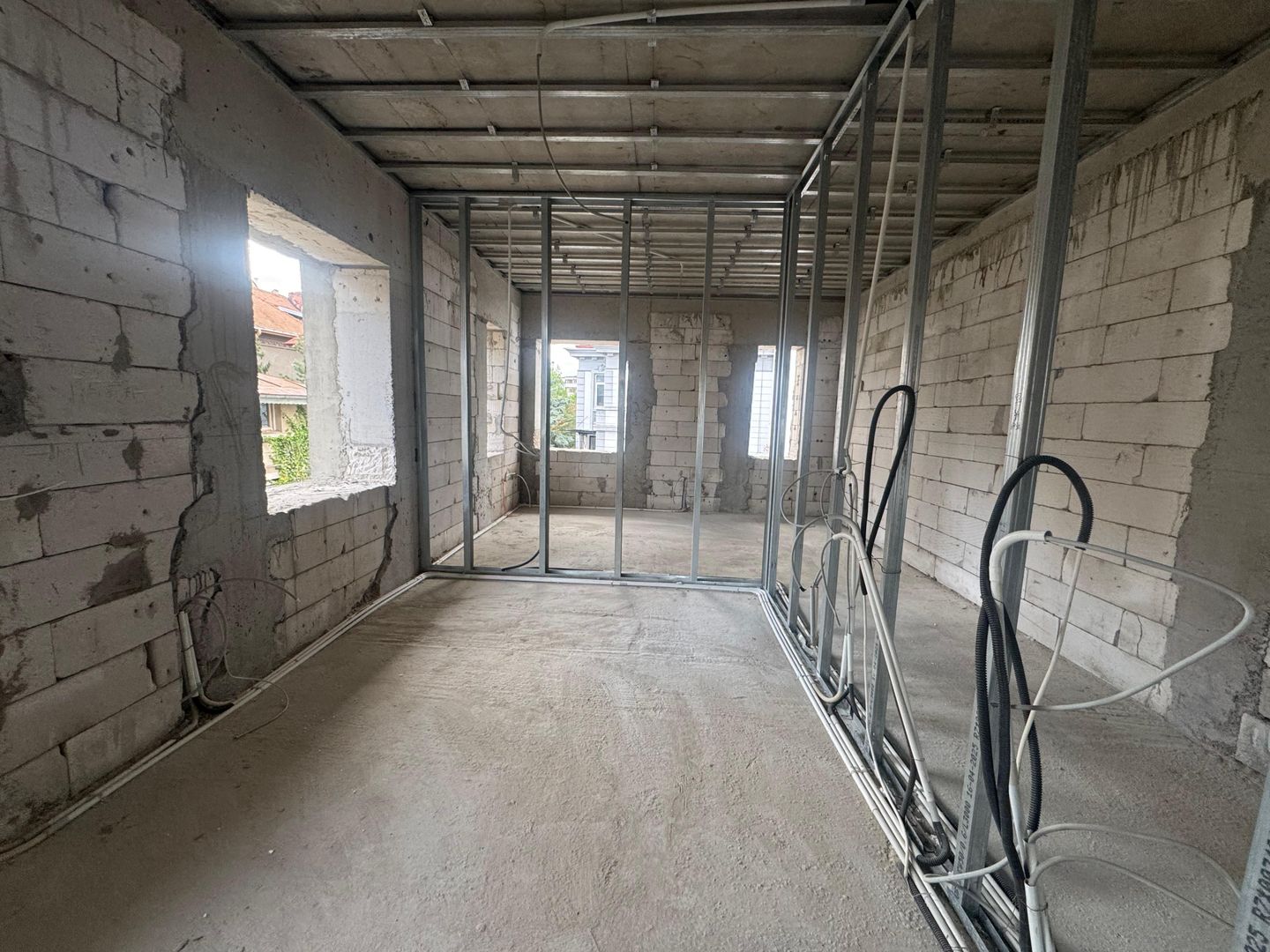 Vila solidă cu potential mutiplu 5 camere + teren || Piața Romană–Polonă - Poză 6