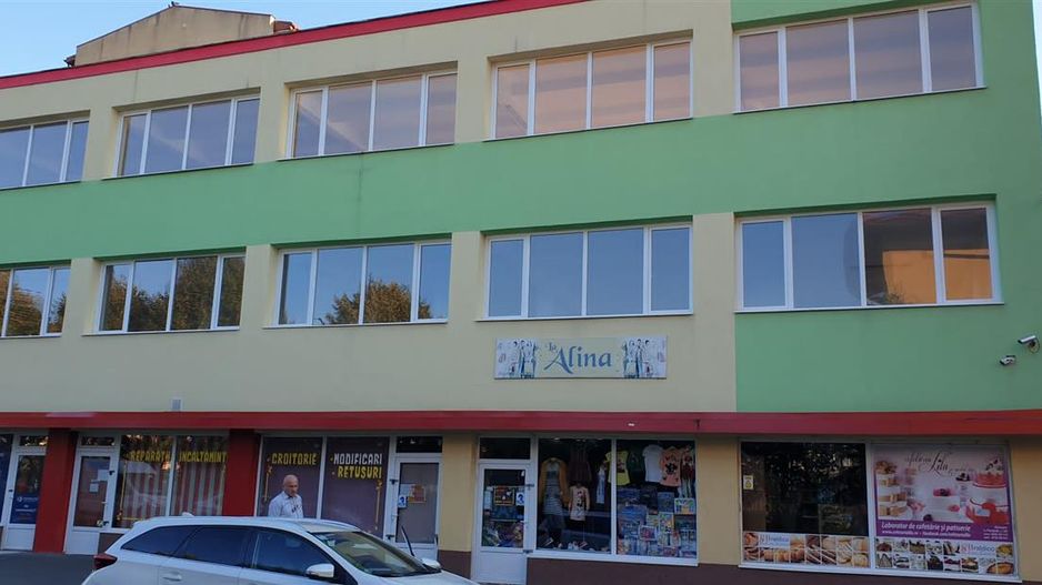 Incepe afacarea ta prospera in unul din aceste Spatii comerciale, Tractorul - Poză 6