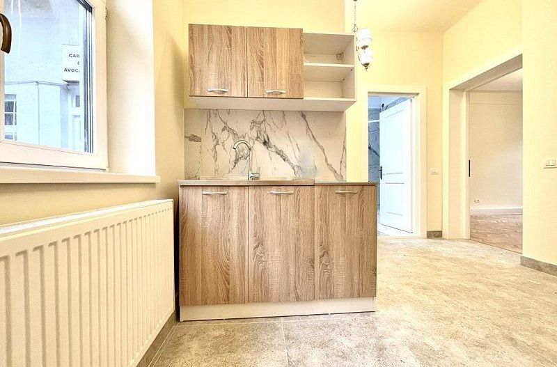 Recent renovat| Piața Unirii - lângă Tribunal - Poză 3
