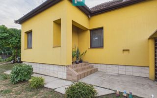 Casă cu 4 camere și teren de 5538 mp în Macea - Poză 2