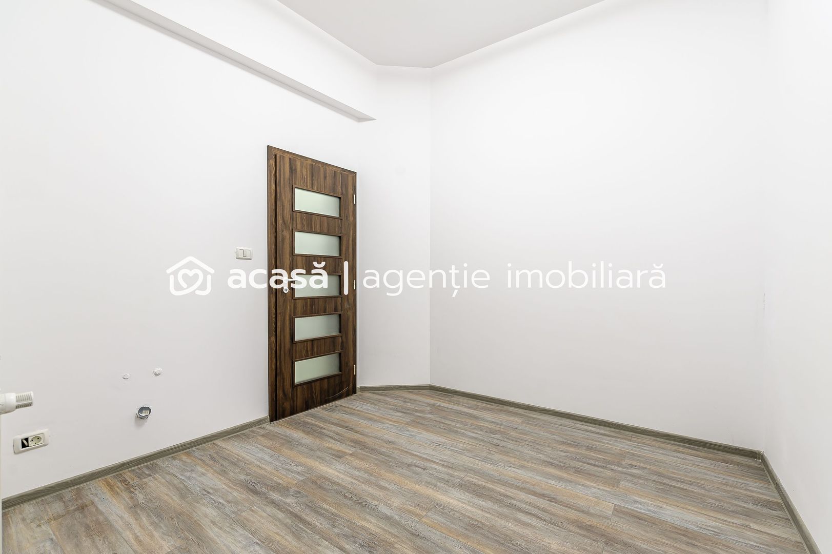 Apartament la casă cu destinații multiple Ultracentral - Poză 4