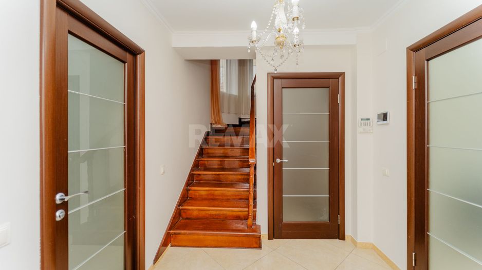 Casa individuală, sector Centru - Poză 4