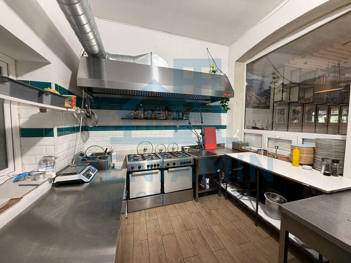 Afacere la cheie-Spatiu-Centrul Vechi-Locatie foarte buna-180mp - Poză 6