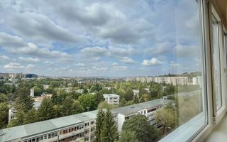 Apartament cu 3 camere, 70 mp, decomandat, Zona Fortuna - Poză 7