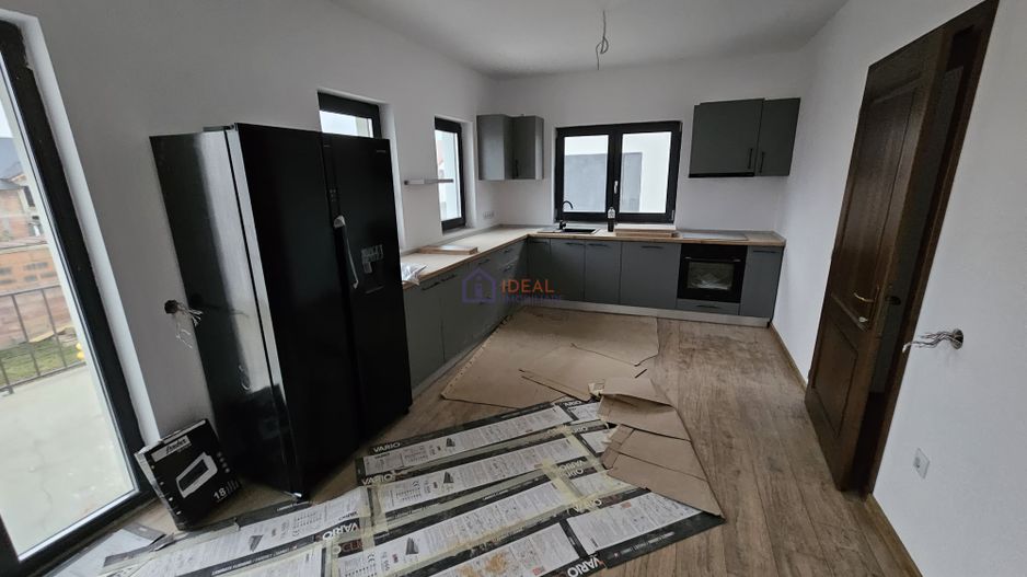 Duplex cu 4 camere si pivnita, in Cartierul Arhitectilor - Poză 3