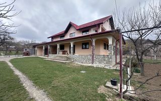 Casă de vânzare în Pucioasa! - Poză 2