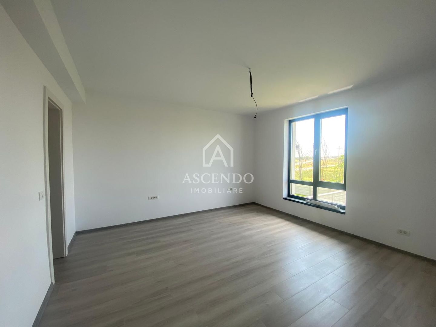 Case noi în Măgurele cu grădină proprie, parc privat și finisaje premium - Poză 13