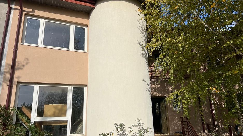 Casa la gri in Pipera  cu potential 1000 euro m2 - Poză 37