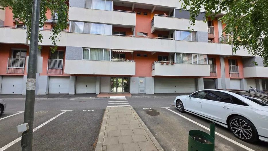 Loc de parcare acoperit - Garaj-Quadra Place Politehnica - Poză 2