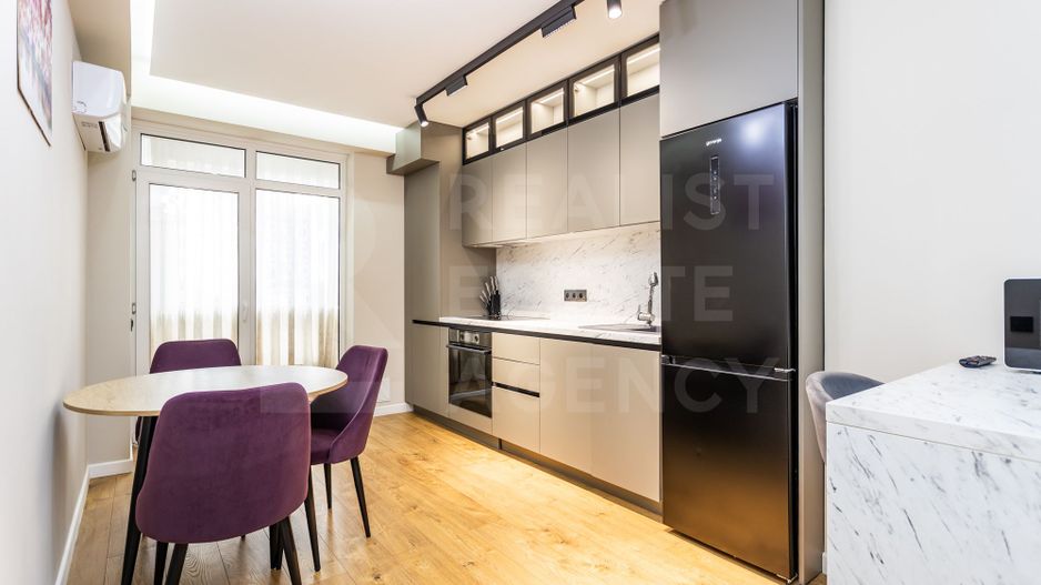 Vânzare, apartament, 2 camere, bd. Mircea Cel Bătrân, Ciocana - Poză 1