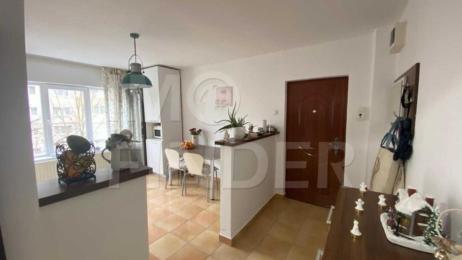 Apartament 2 camere Zorilor, etaj 2 din 4 - Poză 2