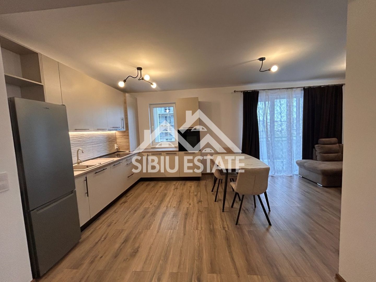 Apartament de vanzare cu 2 camere, etaj 3 bloc cu lift - Poză 8
