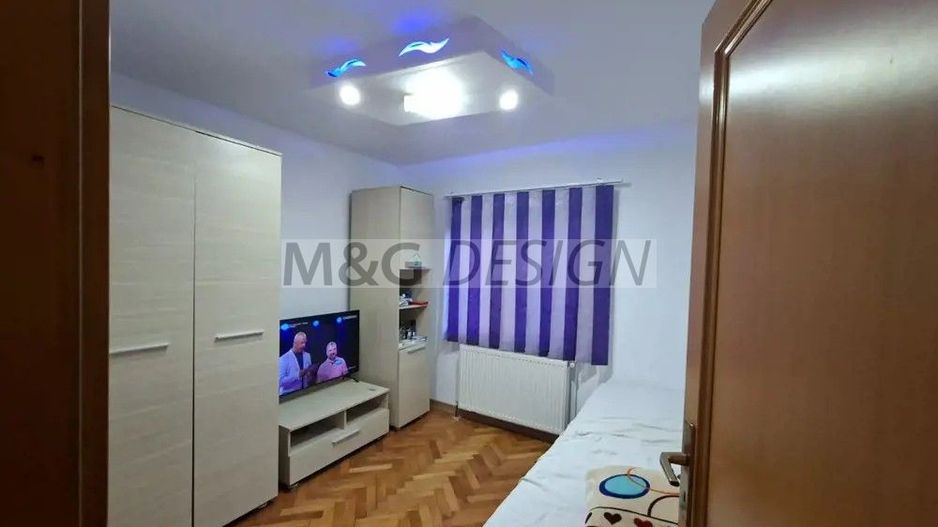 Apartament 3 camere Bucovina parter cu balcon - Poză 3