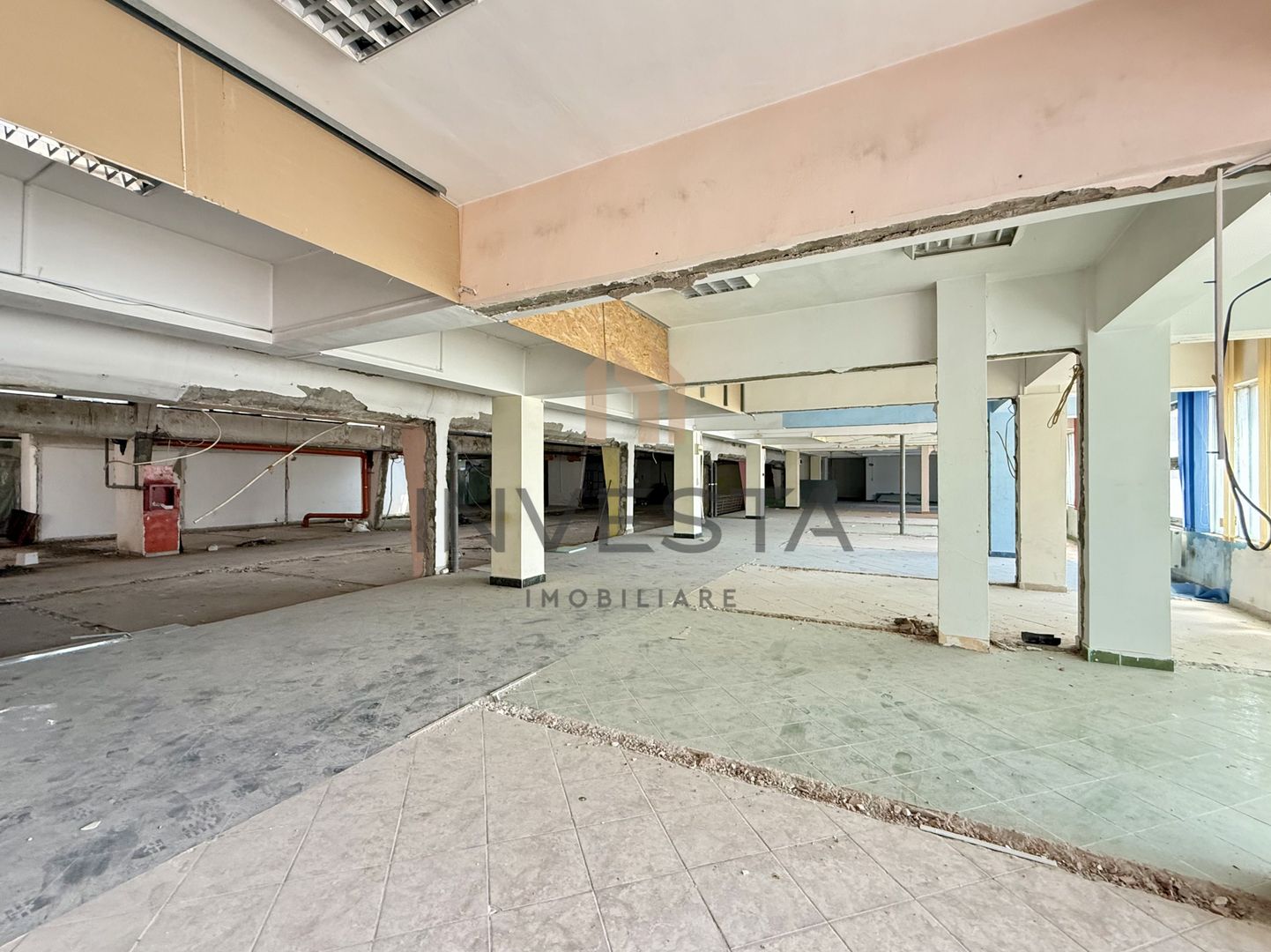 Spatiu generos 1050 mp open space, etaj 2,nefinisat, zona 21 Decembrie - Poză 3