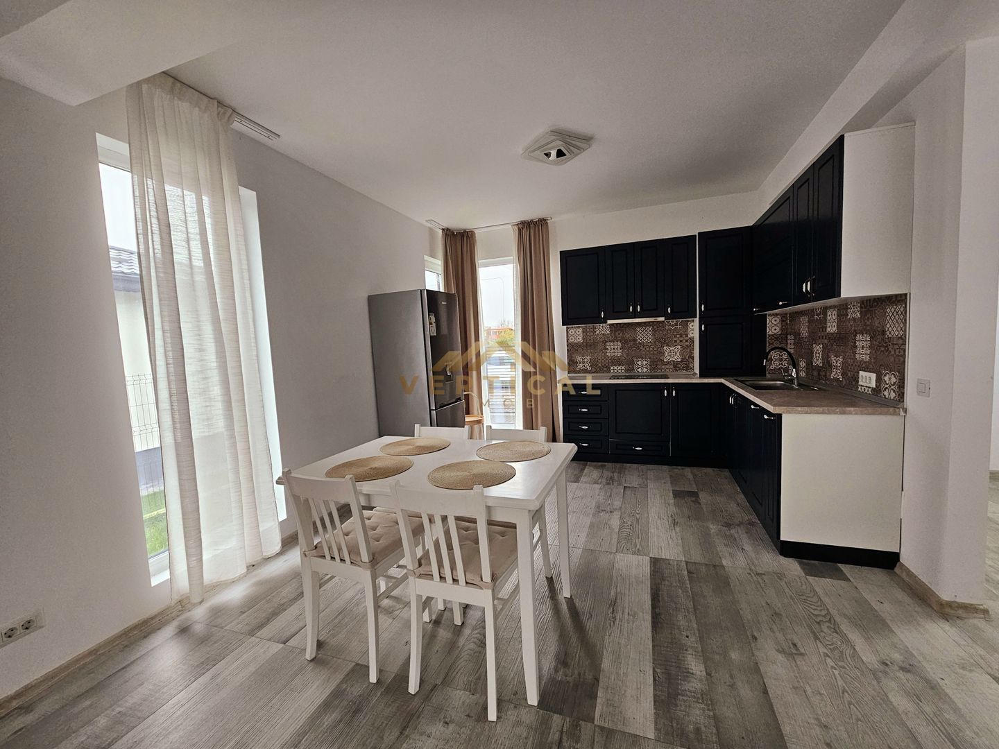 Casa 3 camere - complet mobilata si utilata - comuna Berceni - Poză 5