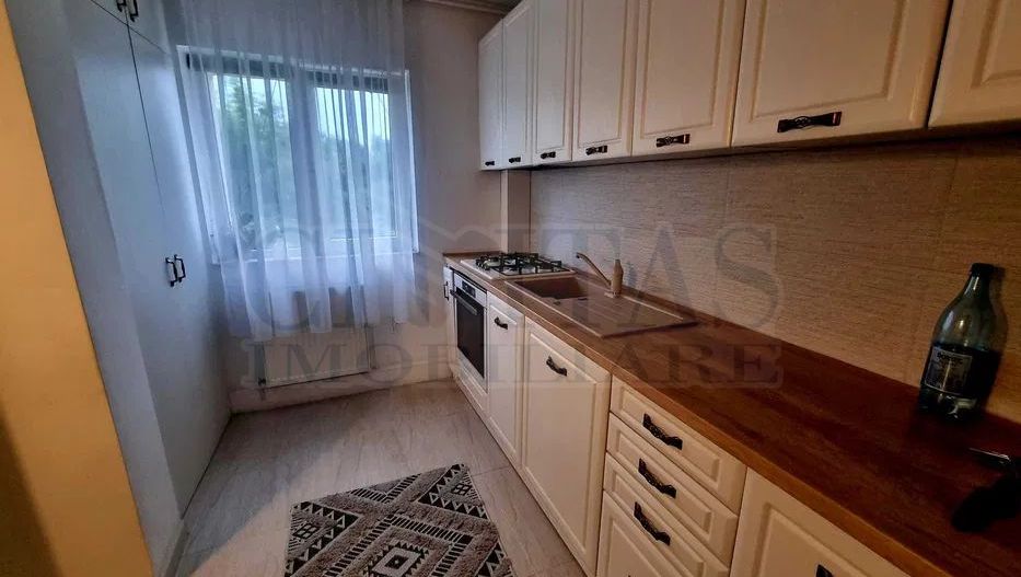 3 camere zona Kaufland, bloc de 4 etaje, retras - Poză 3