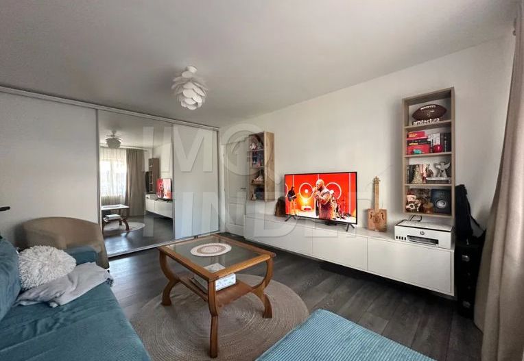 Apartament 3 camere zona Intre Lacuri - Poză 2