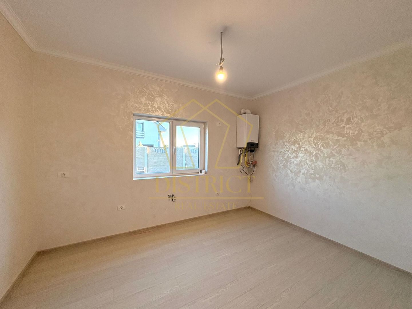 Duplex cu 4 camere si bucătărie închisă | Mosnita Veche - Poză 3