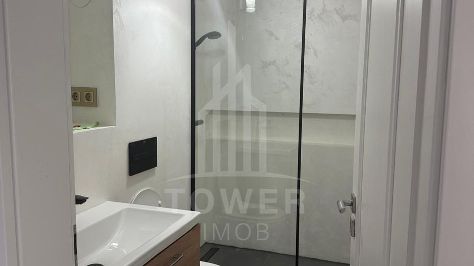 Apartament spatios cu 3 camere si balcon zona Turnisor - Poză 4