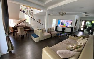 PRET REDUS!!! Vila de lux, P+E+M, piscina, 7 minute de centru Bistritei - Poză 2