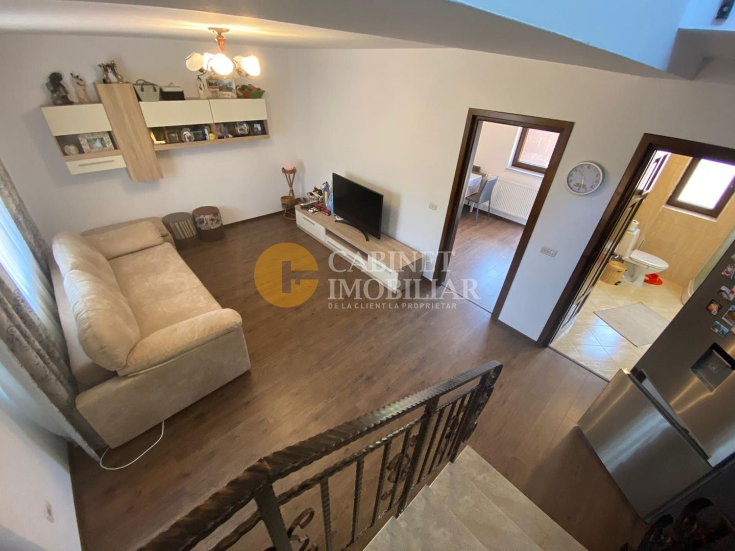 EXCLUSIVITATE - Casa de vanzare in Valea Adanca, 5 drumuri, Mega Image - Poză 2