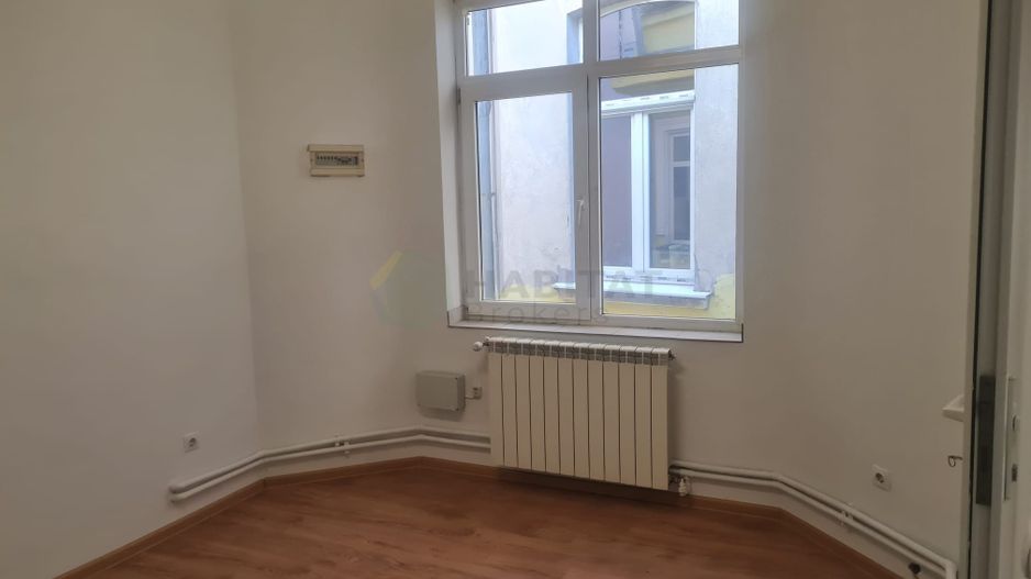 Casă de închiriat 10 camere Strada Știrbei Vodă - Poză 2