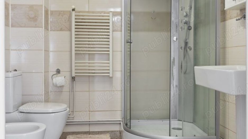 Cladire cu spatiu comercial stradal - Poză 7