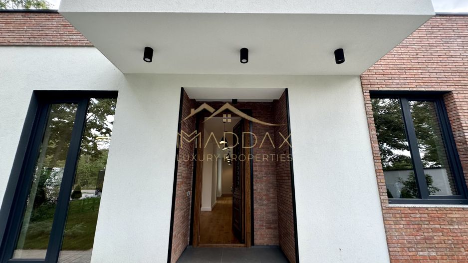 Vila cu 5 camere // * 565 mp gradina* // Tunari - Poză 76