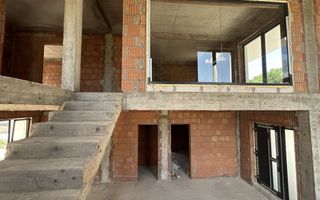 Casă cu arhitectura contemporana, terasă panoramică, zona verde. - Poză 4