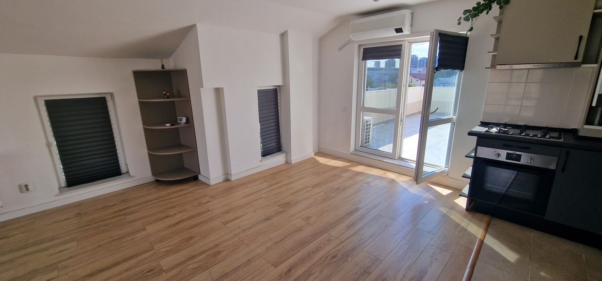 Apartament 2 camere decomandat  Metrou Mihai Bravu. - Poză 2
