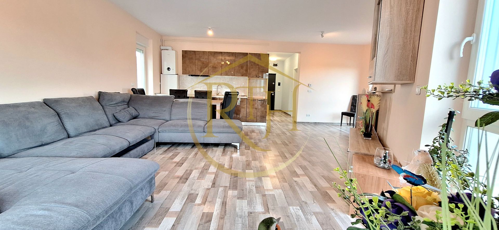 Oferim spre vanzare apartament 2 camere, 60 mp curte, Giroc, 0% Comision - Poză 4