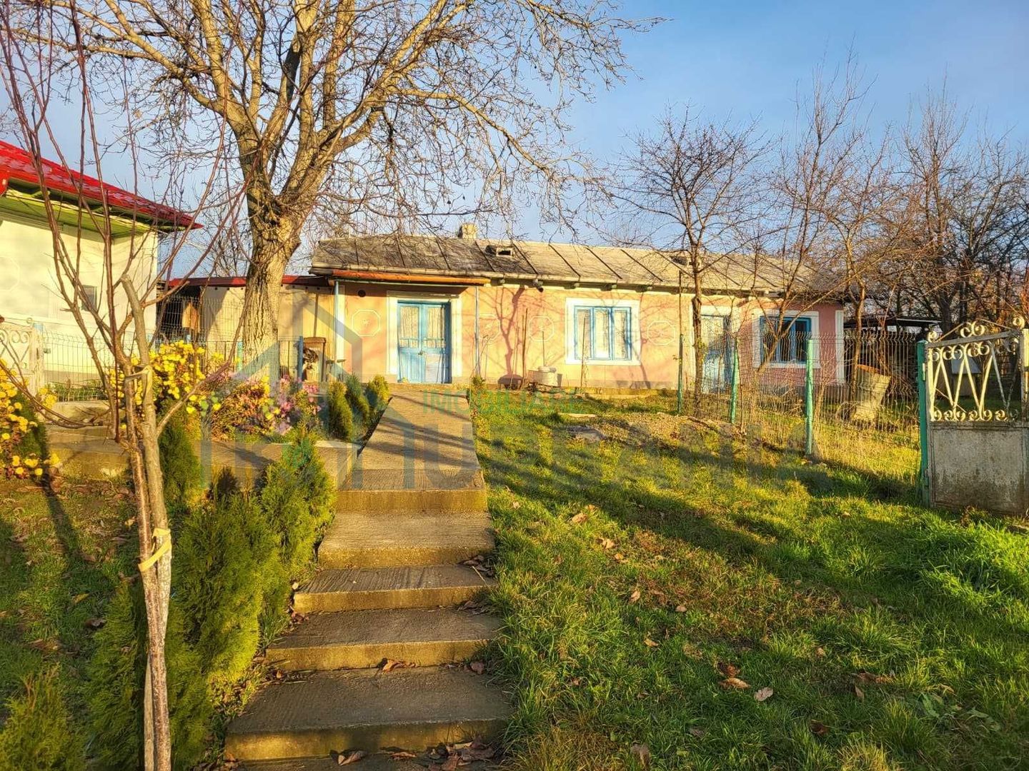 Casă și teren 1700 mp în Orzeni, Holboca (Iași) - Poză 4