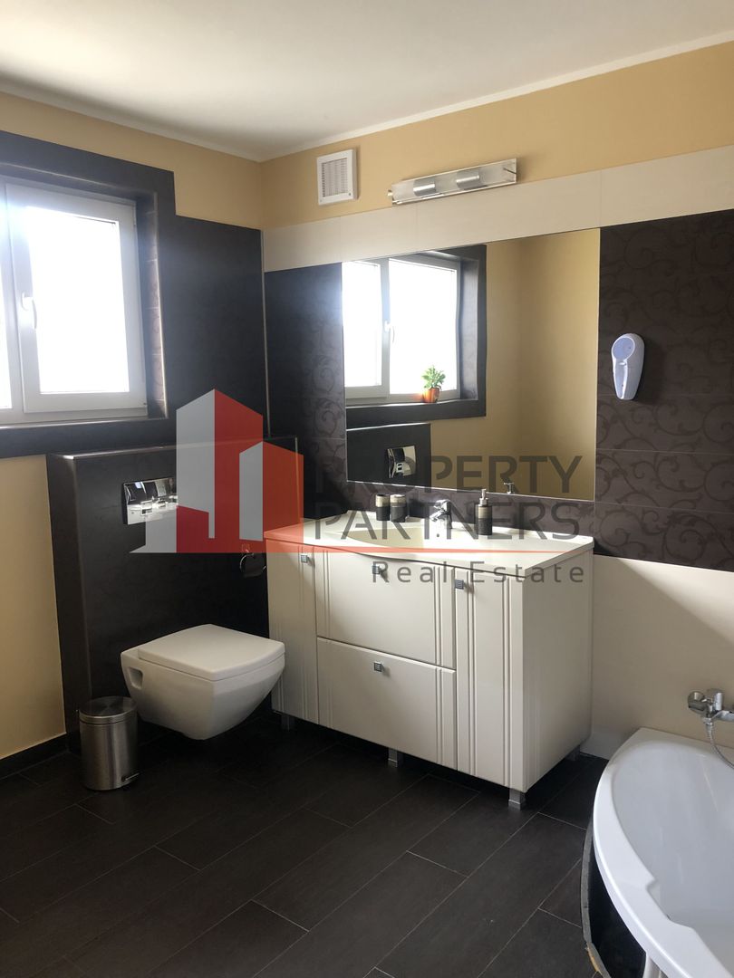 Vila de locuit in Bran/Predelut cu panorama superba. - Poză 15