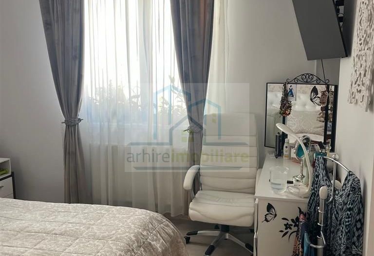 Apartament 3 camere decomandat et 1/4 2 bai loc de parcare inclus in pret - Poză 10