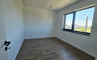 Vila 4 camere in centrul comunei Berceni - Poză 15