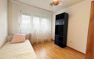 Apartament 3 camere de inchiriat in zona centrala Blv. Dacia, Oradea - Poză 4