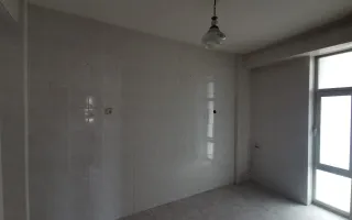 Închiriez spațiu comercial - Poză 12