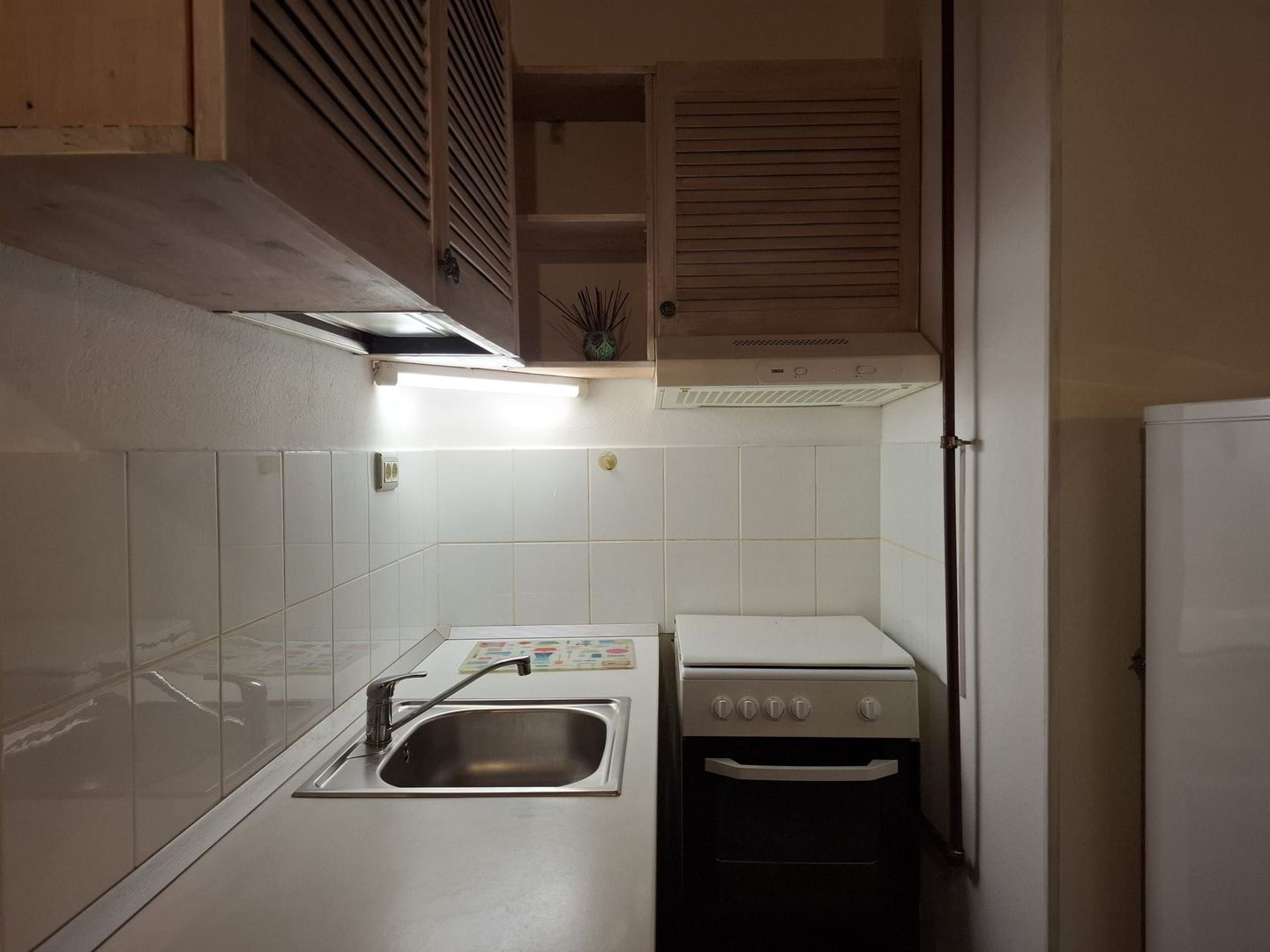 URGENT!,  VILA CONSOLIDATA, mobilat si utilat modern, liber - Poză 14