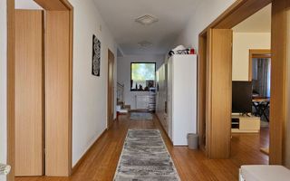 Casă individuala cu 5 camere, 270 mp, Tractorul - zona Coresi - Poză 4