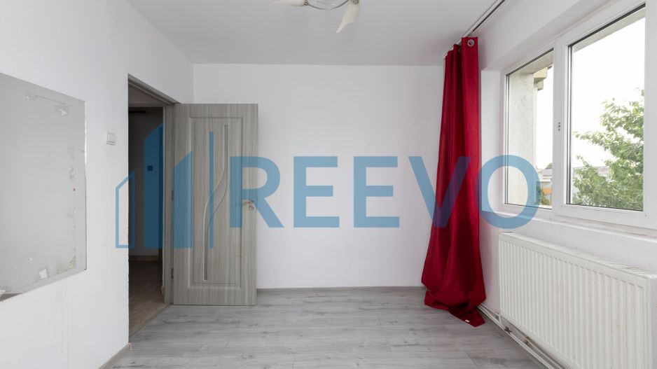 Apartament 3 camere decomandate, Zona Narcisa, Bacău - Poză 3