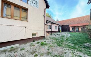 CASA DE VANZARE IN AVRIG – SPATIU GENEROS - Poză 2