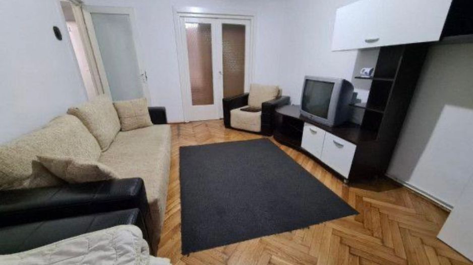 ageuropa.ro vinde ap 3 cam 60mp la etajul 2 în 14 Mai. - Poză 1