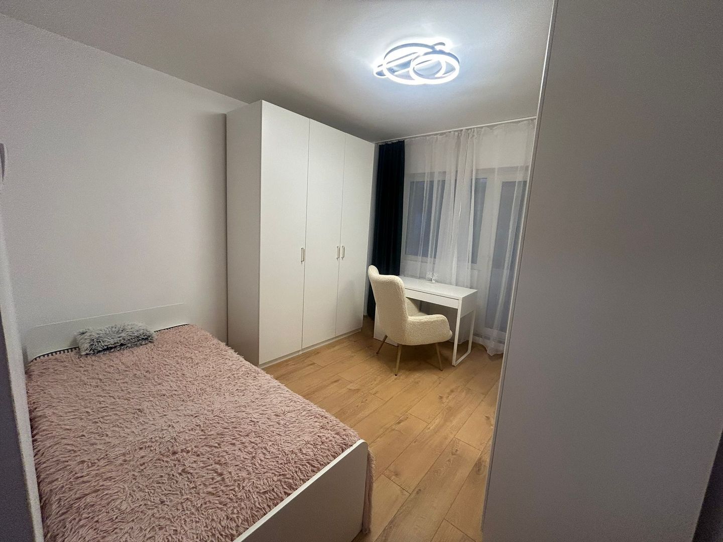 3 Camere Aviatiei/ Nicolae Caramfil - Poză 6