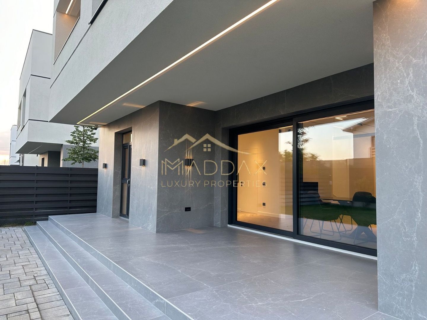 Vila individuala *432mp* + curte // 6 locuri Parcare / Pipera-Tunari - Poză 45