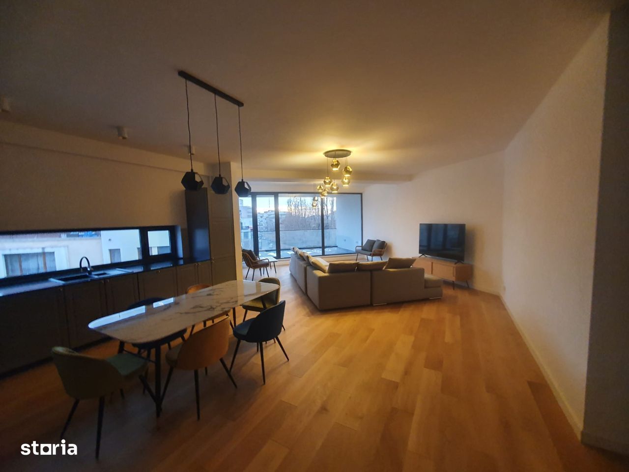 De vanzare Apartament zona ultracentrala LUX***** sect 1 - Poză 3