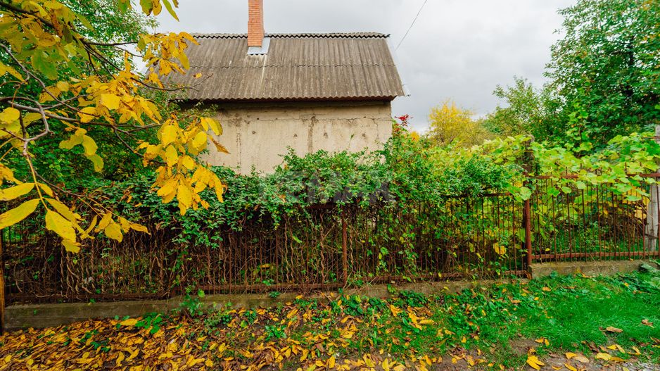 Lot pomicol de 6 ari în Ialoveni, cu construcție auxiliară. - Poză 3