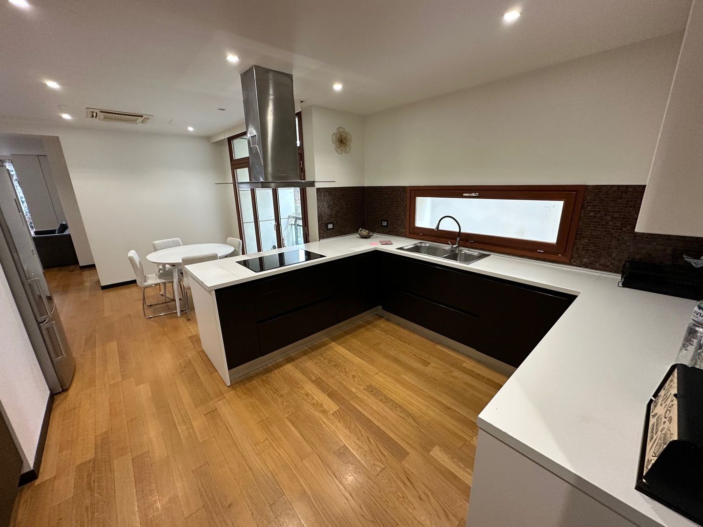 Apartament cu 5 camere în zona Brancoveanu - Poză 12