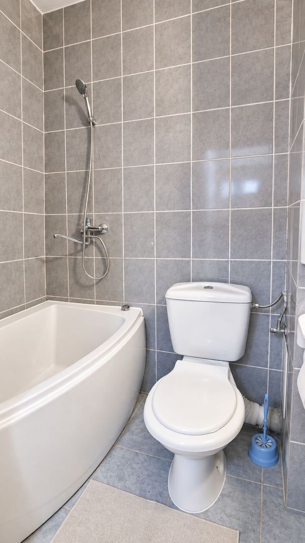 Apartamentt 2 camere Dec 40 mp, Podul de Piatra 400 euro - Poză 7